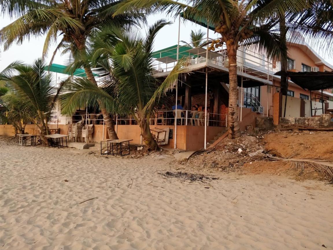 Saritas Guest House - Bogmalo Beach Extérieur photo